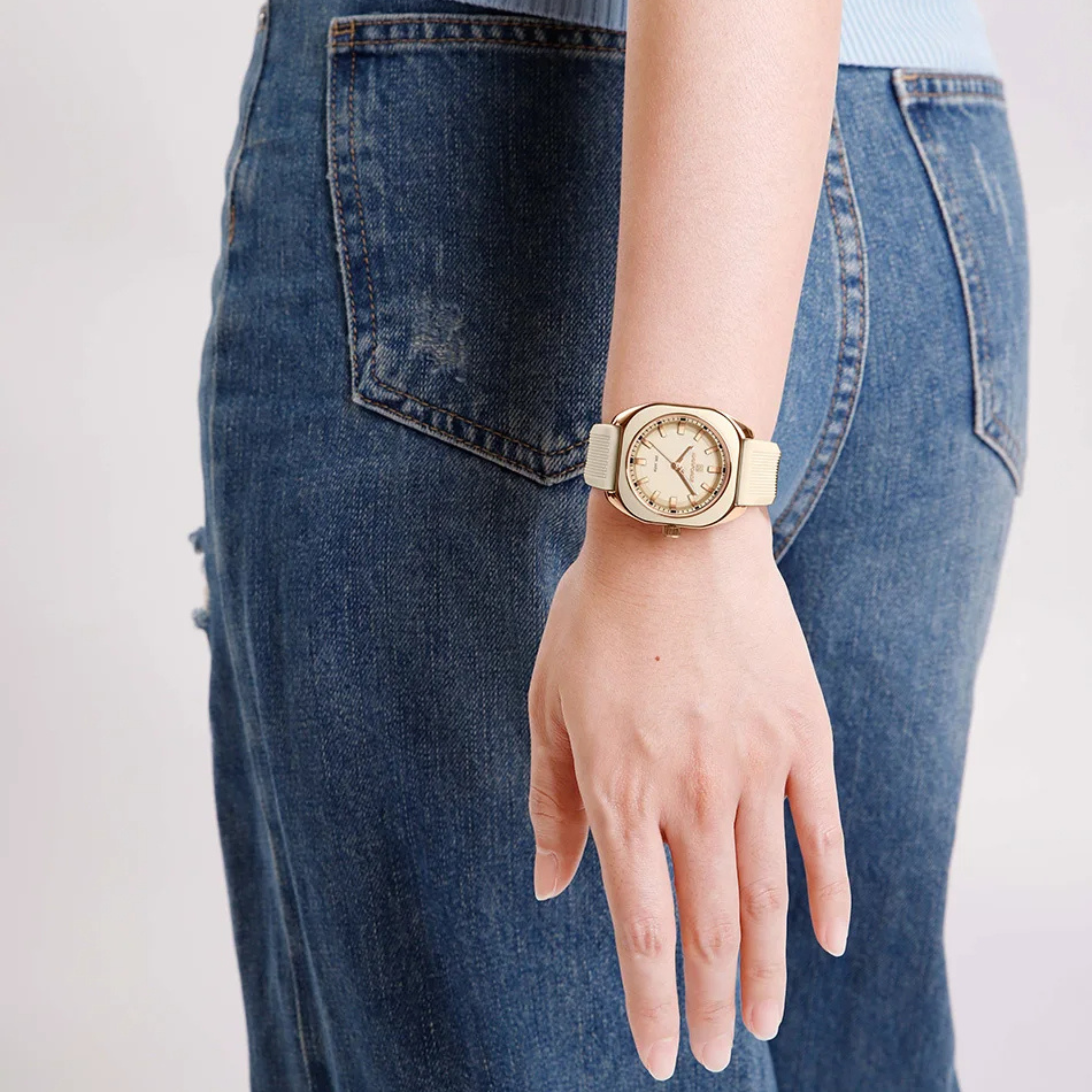 ELYSIA | Het Roze Gouden Horloge dat Stijl en Functionaliteit Verbindt