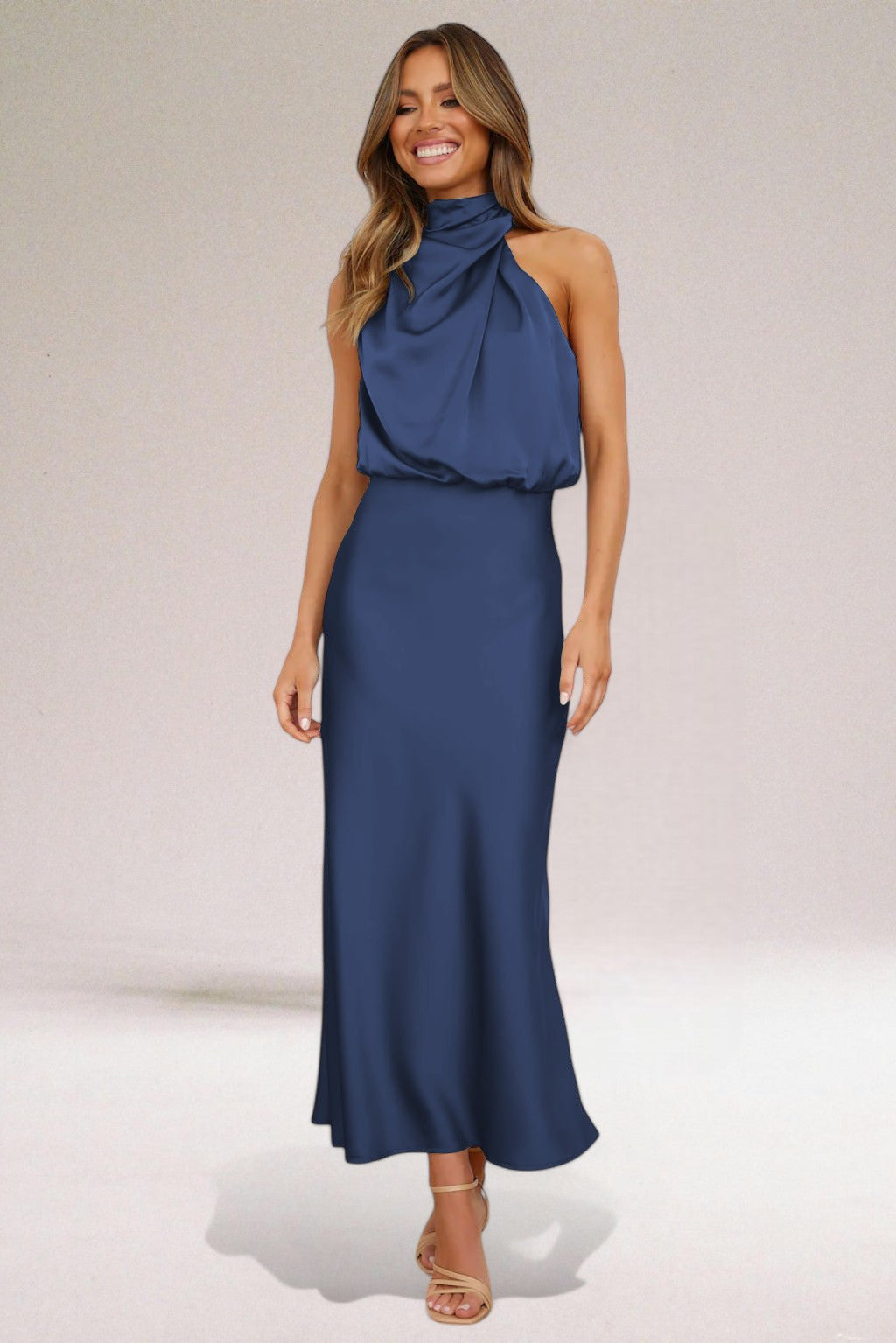 VALENTINA | Elegante Satijnen Jurk met Verfijnde Details