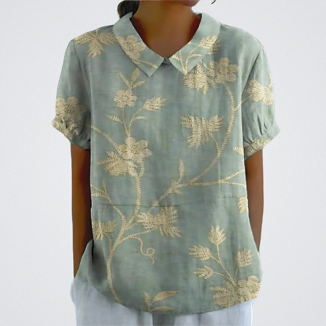 ALESSIA | Bloemenblouse met Harmonieuze Snit en Romantische Stijl voor Ontspannen Dagen