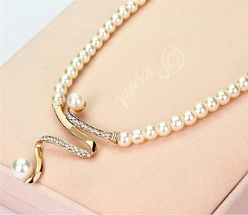 Mila | Parelsieraden Set met Elegante Uitstraling voor Tijdloze Gelegenheden