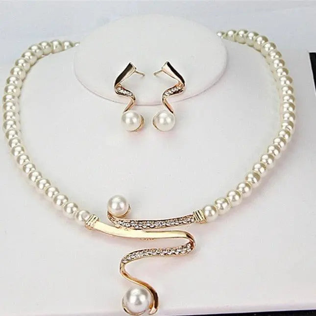 Mila | Parelsieraden Set met Elegante Uitstraling voor Tijdloze Gelegenheden