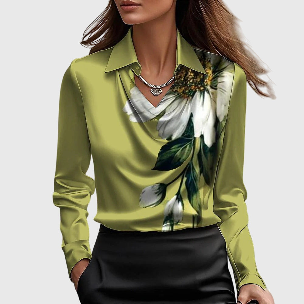 Sylvie | Blouse met luxe glans en plooihals