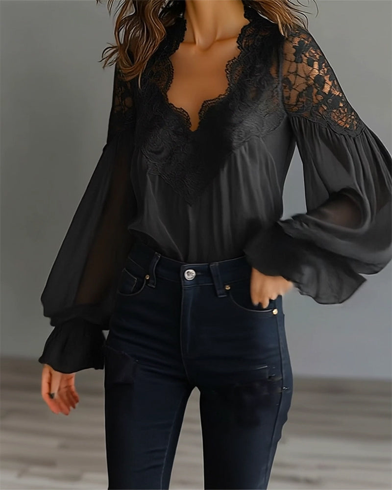 SVEA | Elegante Kant-Blouse met Ademend Comfort