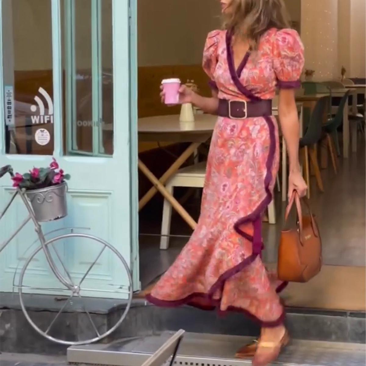 Isabella | Elegante Lange Jurk met Ballonmouwen en Asymmetrische Vloeiende Rok