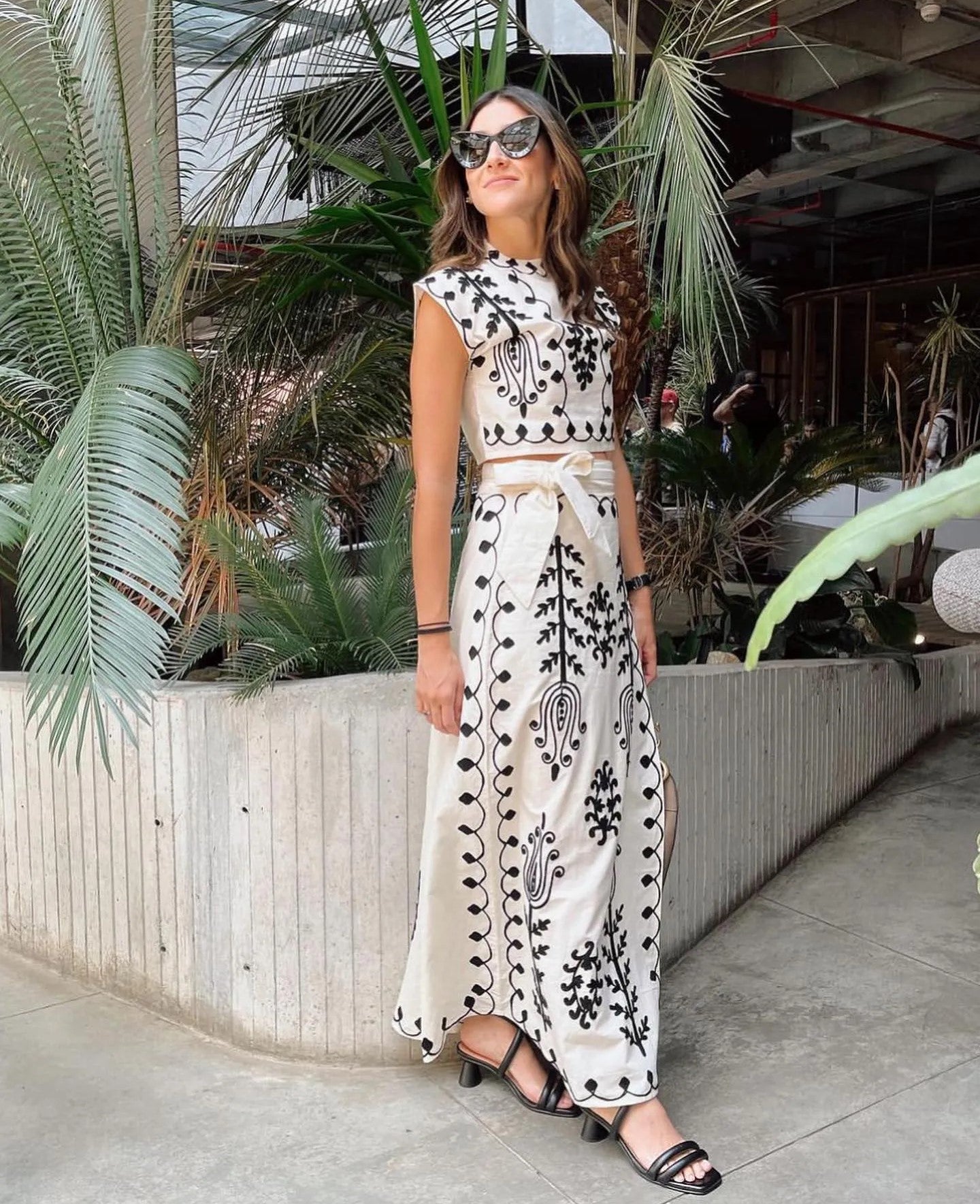 Camilla | Compleet Lente- en Zomeroutfit om te Stralen op Zonnige Dagen
