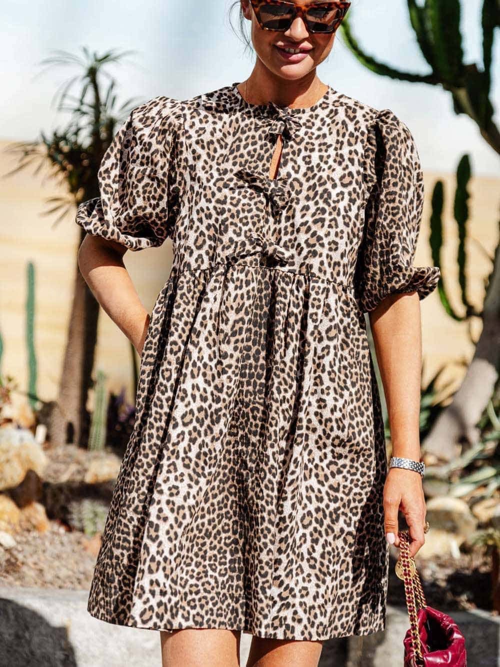 VIOLETTA | Korte Jurk met Pofmouwen voor Wilde Elegantie en Onverwacht Comfort
