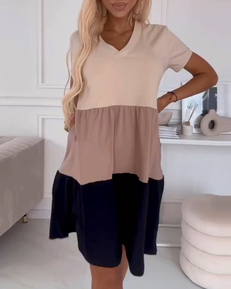 LILYA | Casual Zomerjurk met Korte Mouwen en Color Block Design