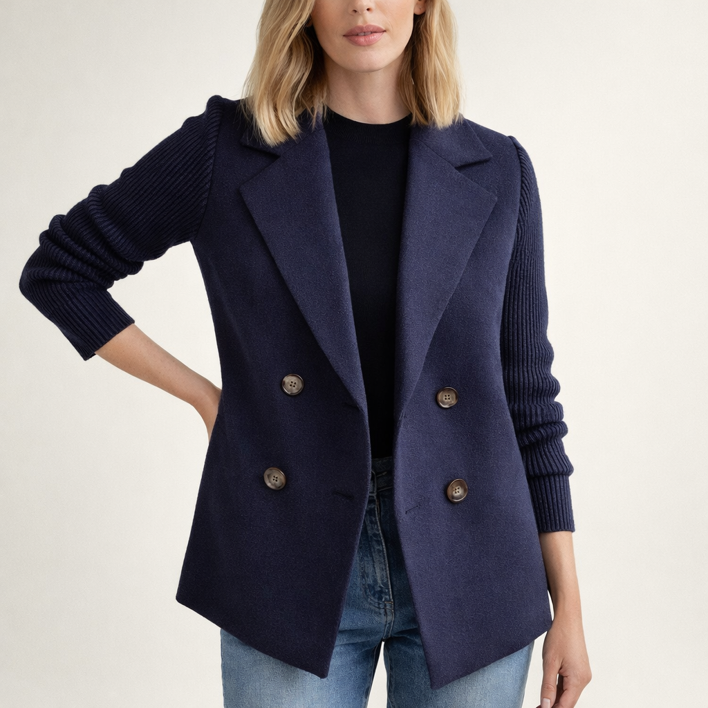 FIENE | Dubbelrijig Vest met Gebreide Mouwen voor Stijl en Comfort