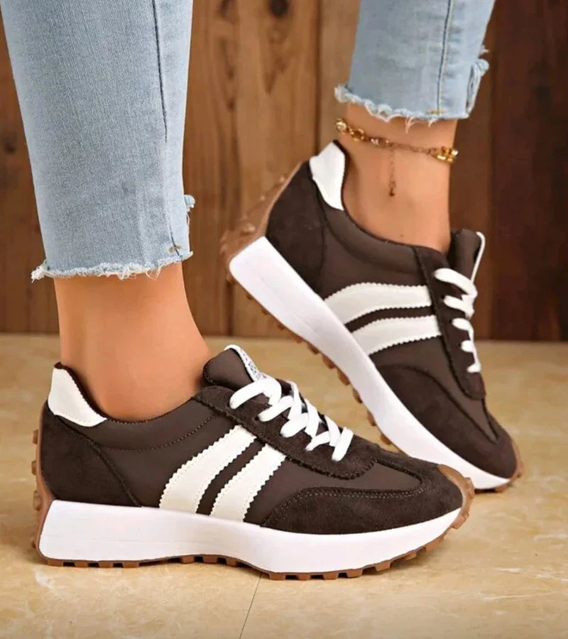 Élina™ | Ergonomische Sneakers met Verhoogd Comfort en Tijdloze Stijl