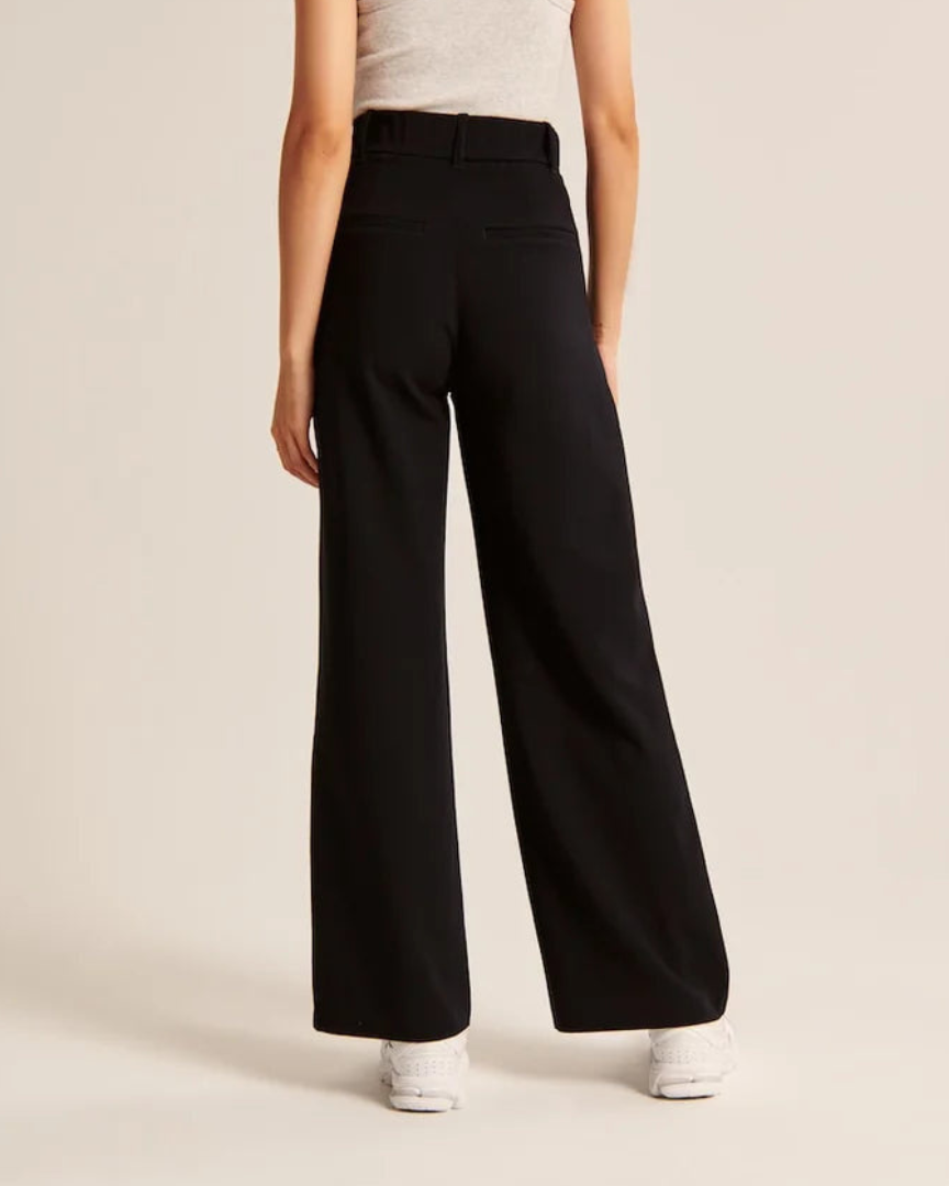 Elegante en Modellende T-Curve™ Broeken