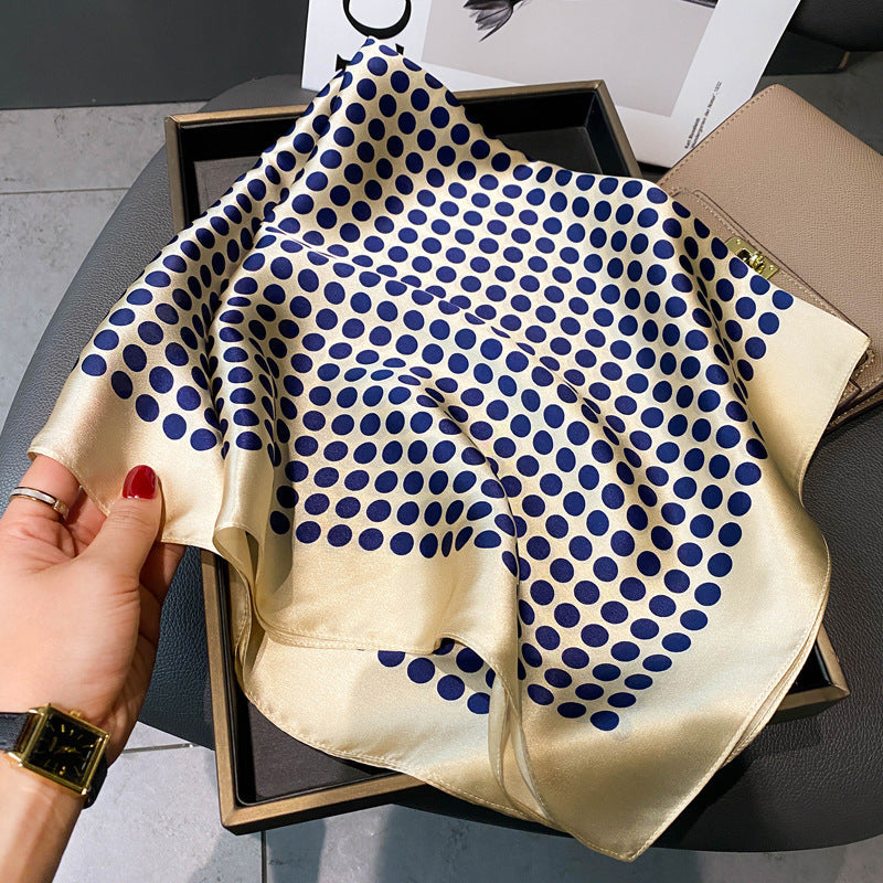 Liliana | Luxe Sjaal met Elegante Motieven in Maxi Formaat