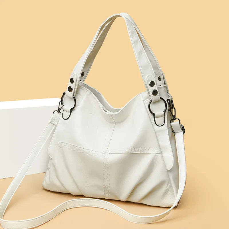 Chloé Tas