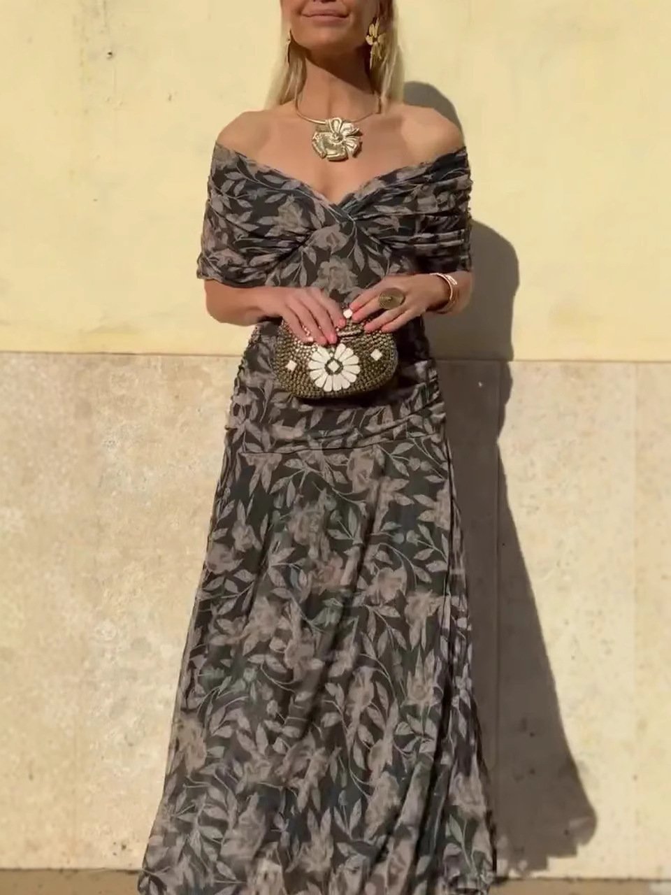 VIOLETTA | Zomerse Maxi Jurk met Elegante Pasvorm en Romantische Stijl voor Elke Gelegenheid